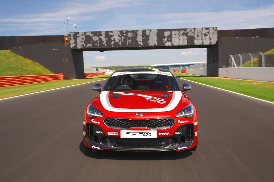 Kia Stinger GT420 (CK) 2019 года  (фото 6 из 49)